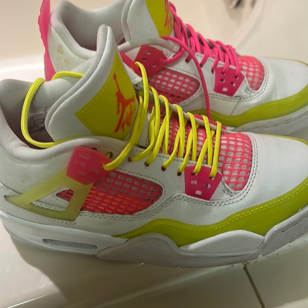 Jordan 4 retro